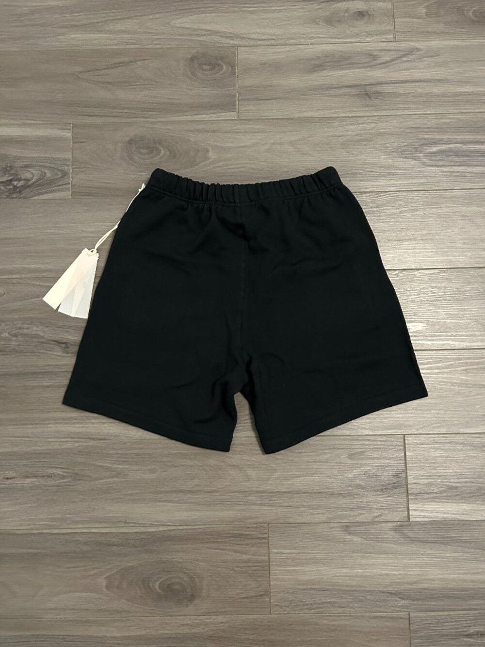 Essentials Fear of God Black FW24 Shorts Brand New - Picture 2 of 4